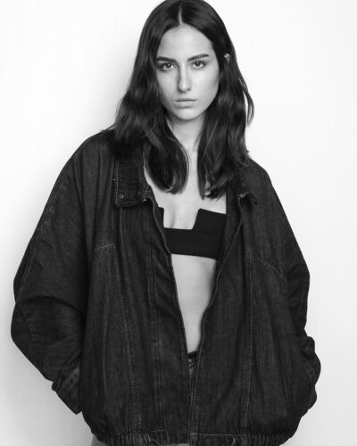 LUCREZIAN-WOMAN-MODEL-FREELANCEMODELAGENCY-12-bn