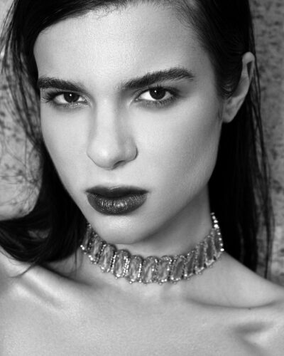 VERONIKA-WOMAN-MODEL-FREELANCEMODELAGENCY-1